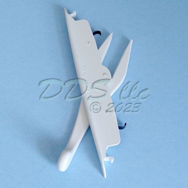 Ashland White Casement Handle and Bezel 34-179W 2